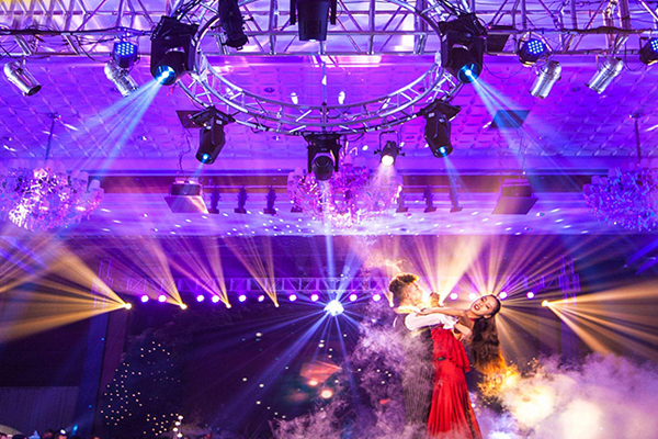 LED200W����һ��������ҡͷ ͼ����